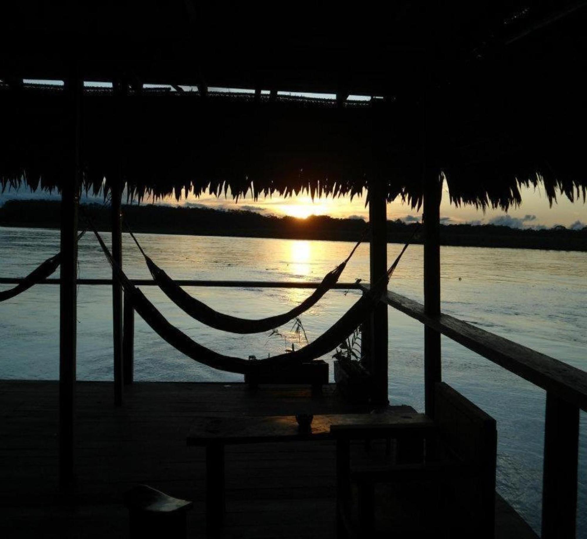 Cabana Flotante Kurupira Летисия Экстерьер фото