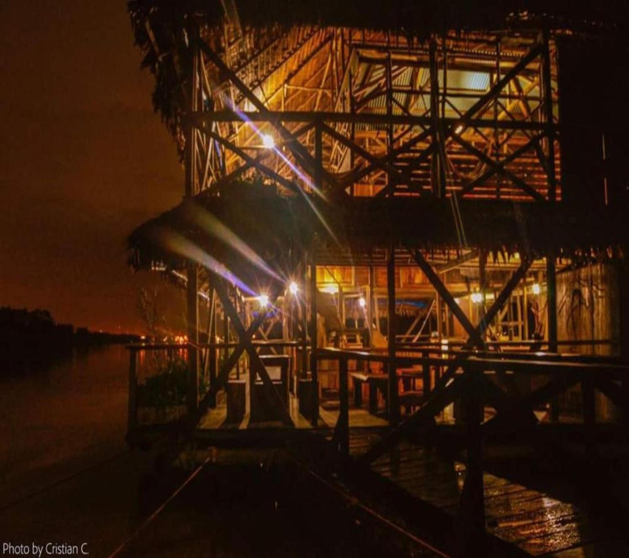 Cabana Flotante Kurupira Летисия Экстерьер фото