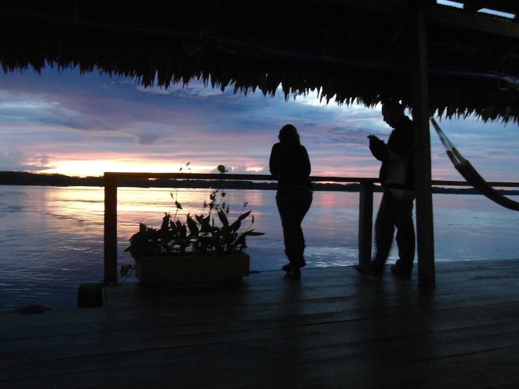 Cabana Flotante Kurupira Летисия Экстерьер фото